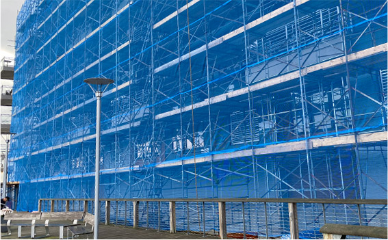 Big Blue Wrap debris netting on a large residential build in Quincy, MA